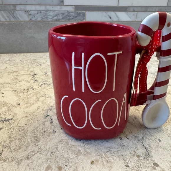 NWT Rae Dunn "Hot Cocoa " Christmas mug red ceramic with candy cane spoon - Picture 3 of 10